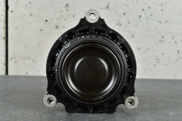 Supporto motore sinistro BMW M3 F80 M4 F82 F83 M2 F87 2284817 image 4