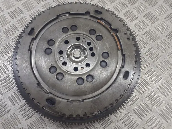 Kytkin Mercedes W202 1.8 image 2