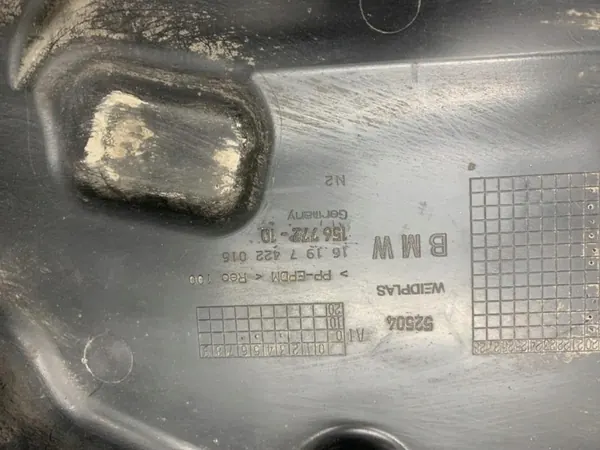 Protector Inferior BMW F40 2.0D OEM 16197422016 image 4