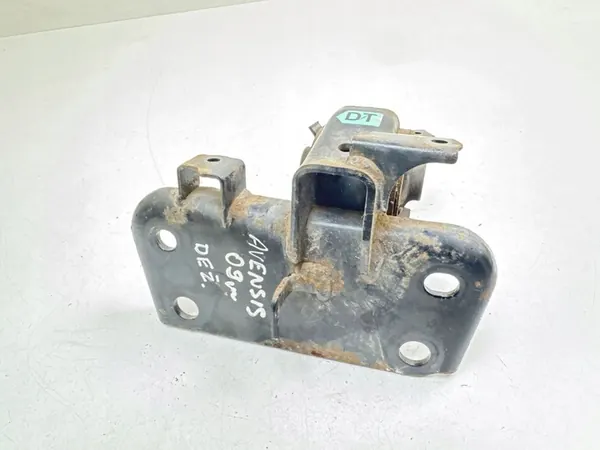 2010 Toyota Avensis T270 Gearbox Mount image 3