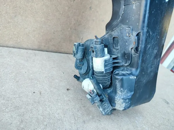 OEM A2058600360 Mercedes-Benz W213 Ruitenwisser Tank Kit image 4