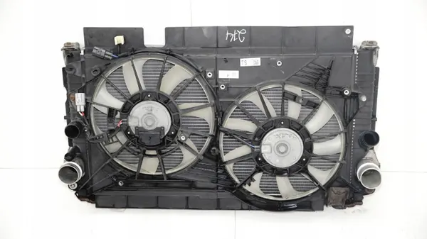 Toyota Avensis T27 Radiator Set OEM 360179008 image 5