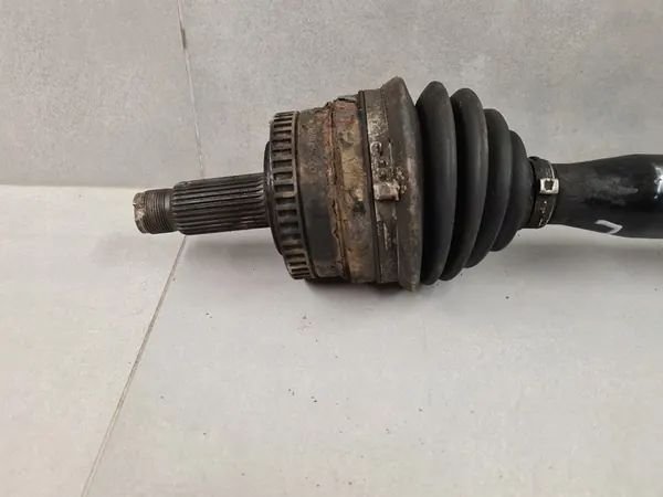 Left Short Shaft Range Rover III L322 4.4 V8 IED000071 image 2