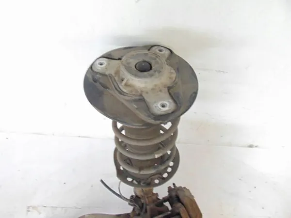 OEM 371325 Voor Rechter Schokdemperbevestiging Mercedes E W212 image 4