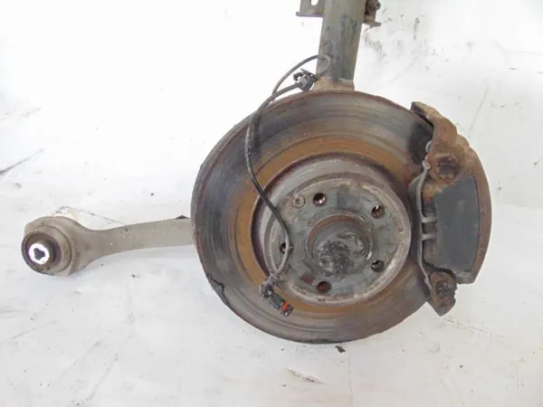 OEM 371325 Voor Rechter Schokdemperbevestiging Mercedes E W212 image 5