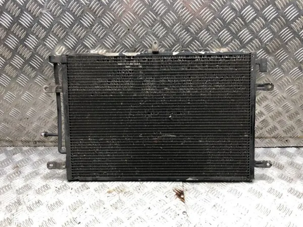 Condenseur AC Audi A4 B7 3.0 TDI OEM 8E0260401R image 2