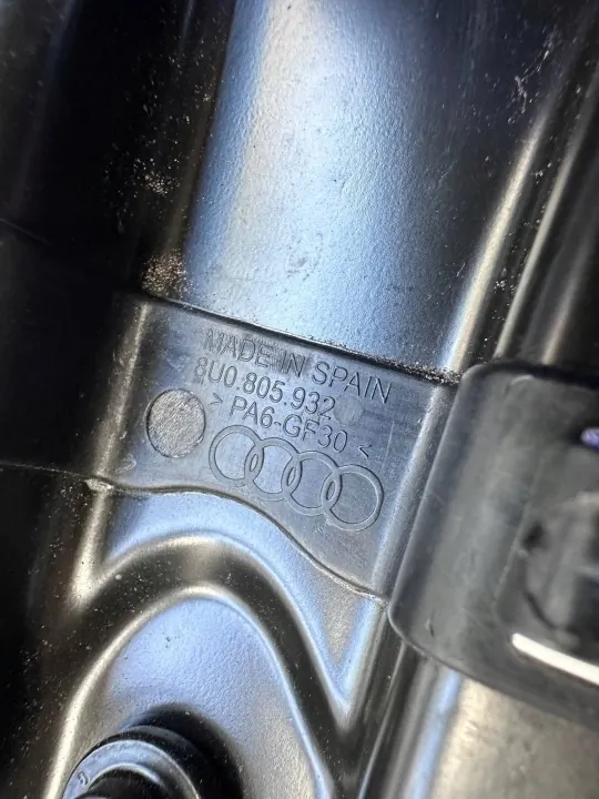 Audi Q3 8U Frontscheinwerfer-Halterung OEM 8U0805932 image 3
