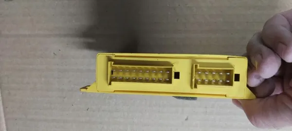 Mitsubishi L200 Anhängermodul OEM 5D033-V010107 image 3
