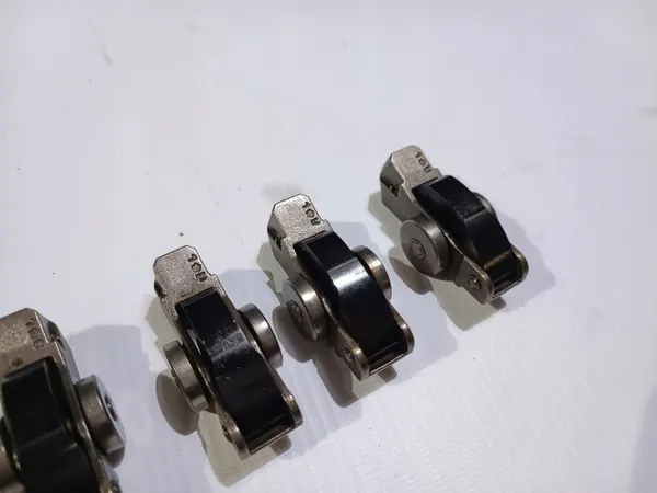 OEM 5047896 Levanta válvulas admisión RAM 3.6L image 3