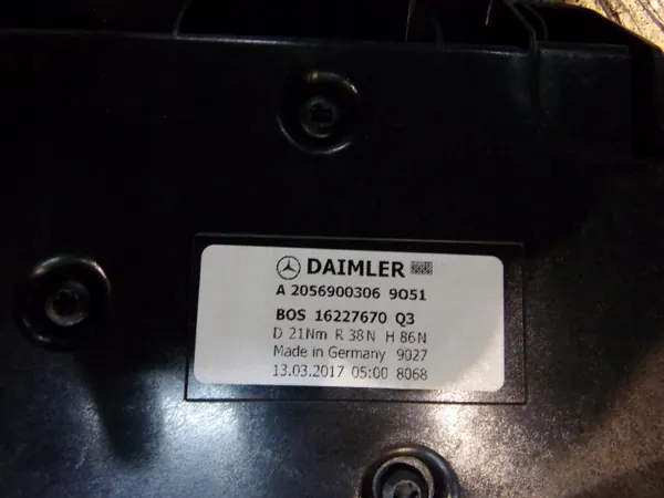 Gebrauchte Mercedes Kofferraumrollo OEM A2056900306 image 3