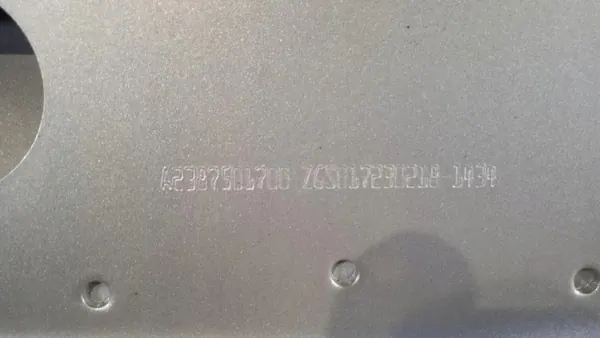 Mercedes-Benz E W238 achterbakplank OEM A2387501700 image 3