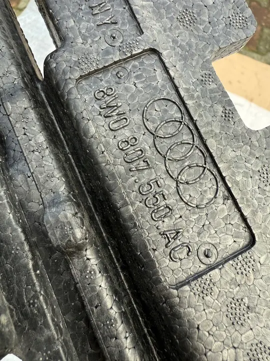 AUDI A4 B9 8W Etuiskunvaimennin 8W0807550AC image 3