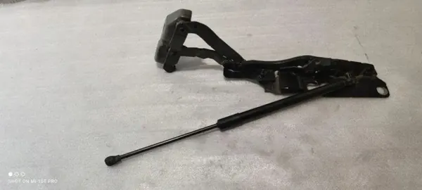 Volvo S60 III V60 Rechter Motorkapscharnier OEM 32277086 image 4