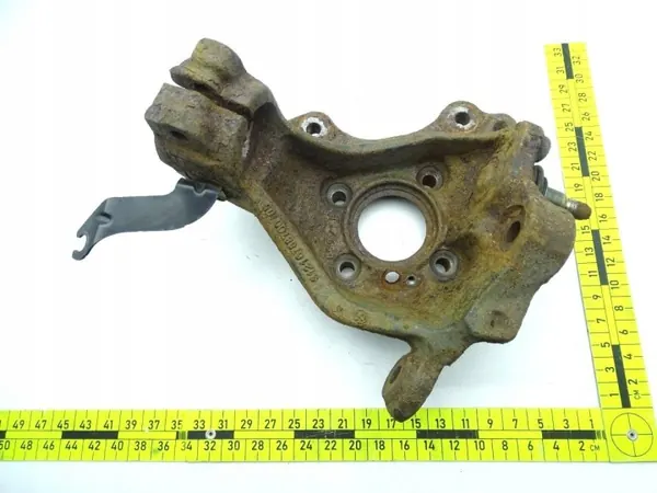 BMW X1 E84 Vorderer rechter Achsschenkel OEM 6788700 image 3