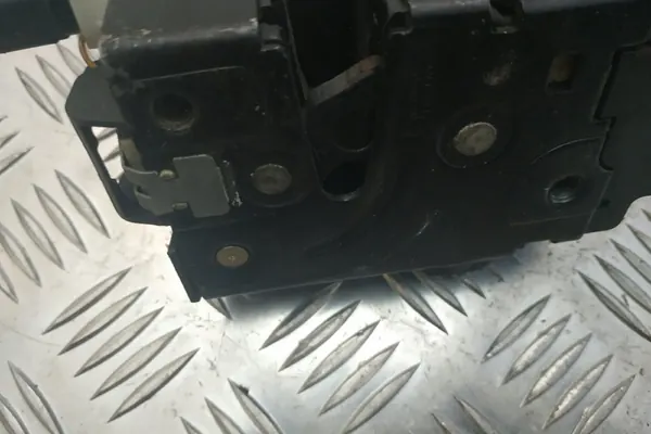 Rechts vorne Türschloss VW TOUAREG 2004 image 4