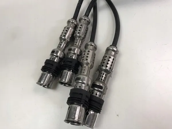 Bobina de ignição e fios VW SEAT SKODA AUDI 032905106B image 2