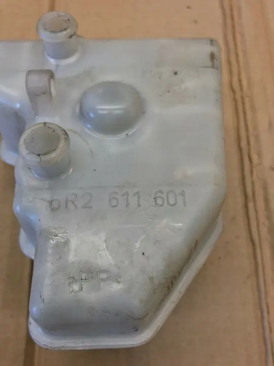 Bremsflüssigkeitsbehälter OEM 6R2611601 für VW Polo V image 5