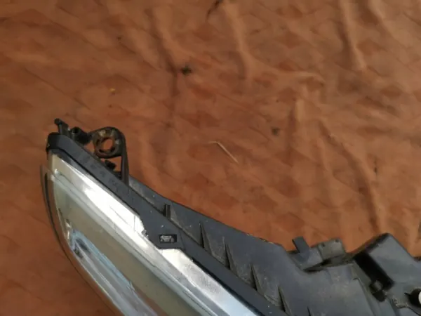 Farol direito Citroen C4 2004-2008 image 6