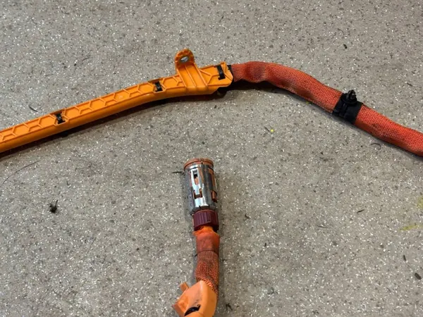 Mercedes-Benz korkeajännitekaapeli OEM A2545405318 image 8