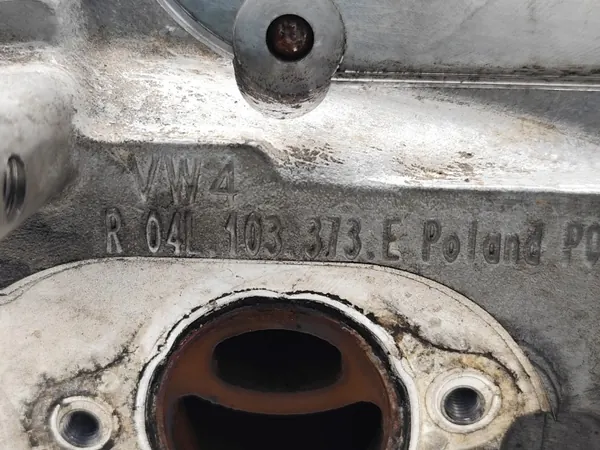 Motorcylinderhuvud OEM 04L103373E för Skoda Octavia image 7