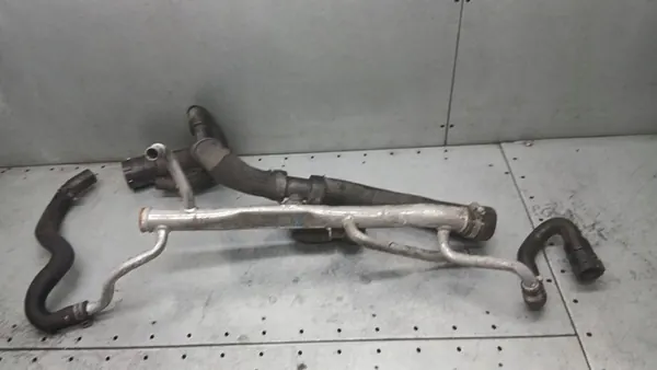 Vesiputket Volvo V60 S60 II V70 III S80 II 2.4 D OE 31355201 image 9