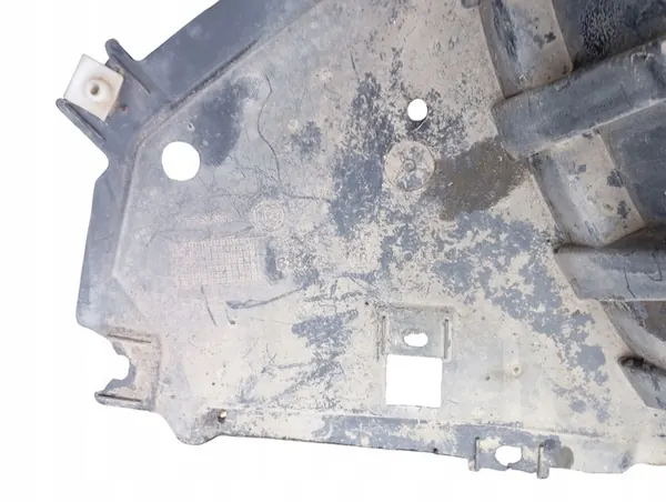 Front Right Wheel Arch Nissan Qashqai J11 Lift OE 63840HV00A image 4