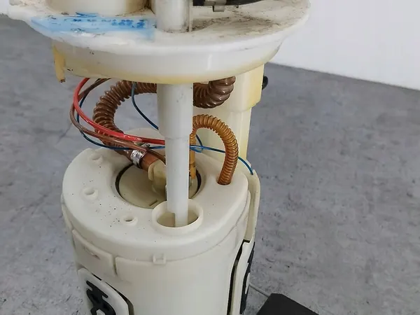 Brandstofpomp Mercedes-Benz A-Klasse W168 1.6 A1684703594 image 3