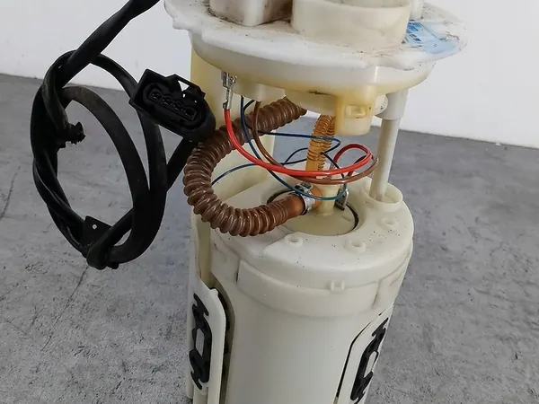 Brandstofpomp Mercedes-Benz A-Klasse W168 1.6 A1684703594 image 4