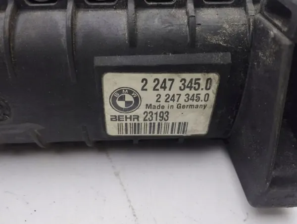 Radiateur d'eau BMW 5 E39 OEM 2247345D 2.5L Diesel image 3