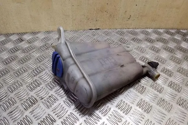 Expansietank AUDI A4 (8K2, B8) 3.0L diesel image 2