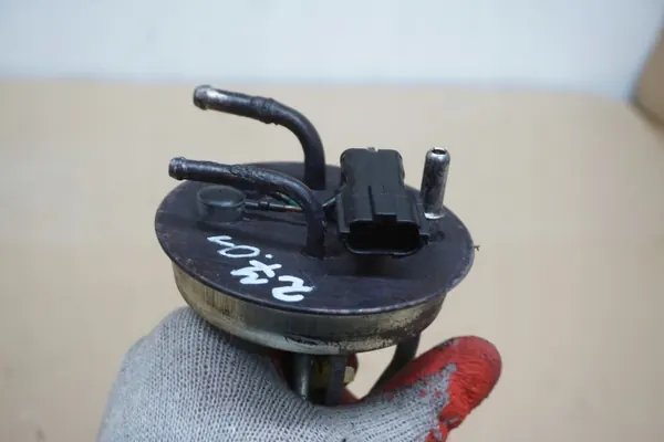 Hyundai Terracan polttoaineen kelluke OEM 27016 2.9 CRDi image 7
