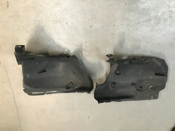 Front Right Wheel Arch Renault Captur I 638429299R image 2