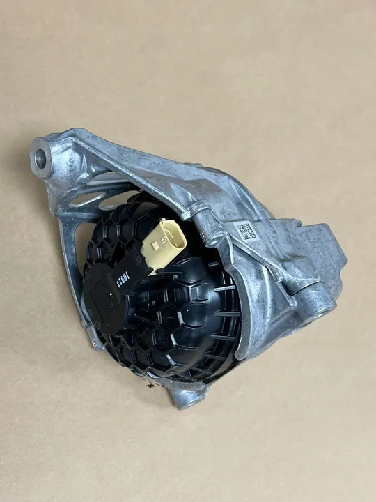 AUDI Q8 Q7 Moottorin Kiinnike Vasemmalla 4M0199371HA image 3