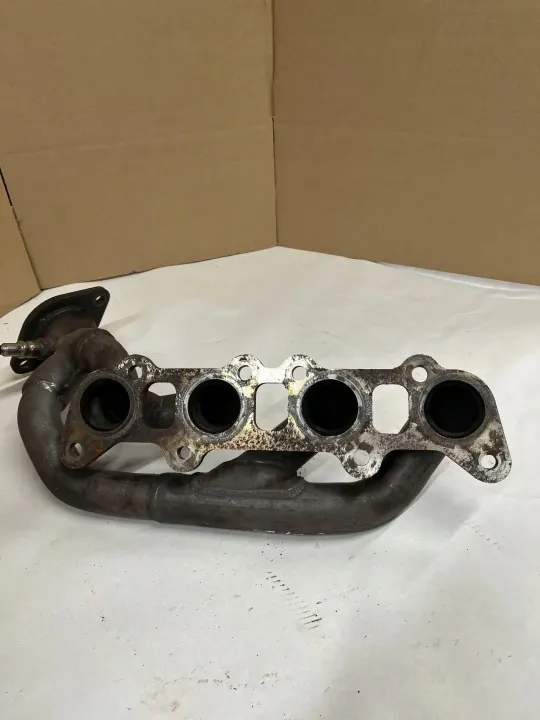 Ford Mustang VI Pakoputken keräin OEM AFR79144 image 10
