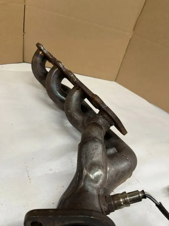 Ford Mustang VI Pakoputken keräin OEM AFR79144 image 6