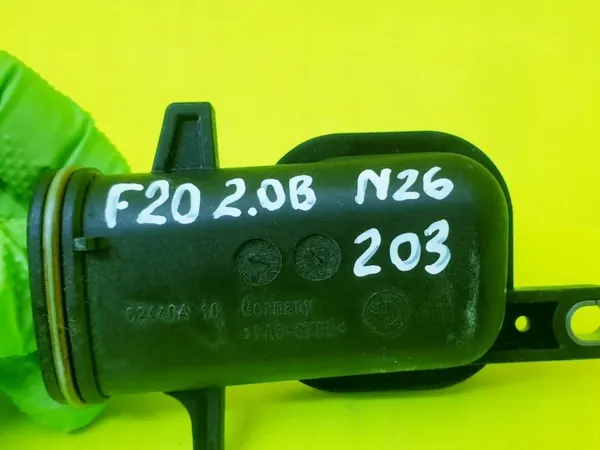 Pompe à huile d'occasion OEM 7589016 pour BMW N20 N26 2.0L image 9