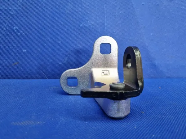 Tesla Model Y Linke Vordere Türscharnier OEM 1626074-00-B image 6