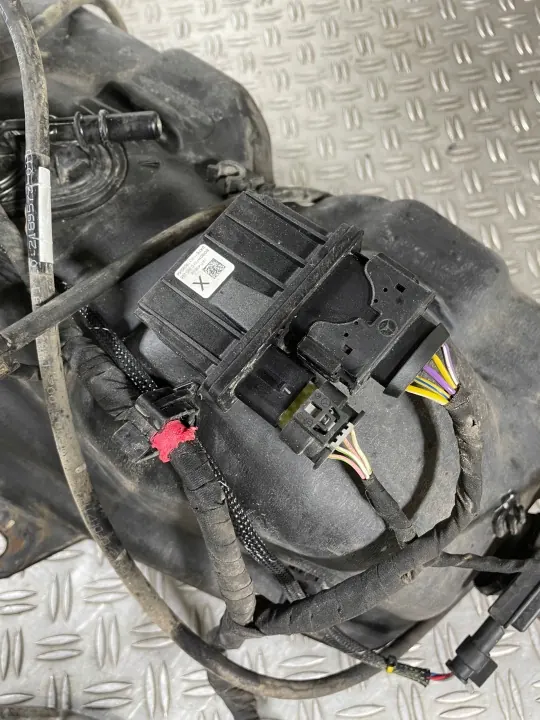 Réservoir AdBlue VW Crafter OEM A9064700815 - Occasion image 4