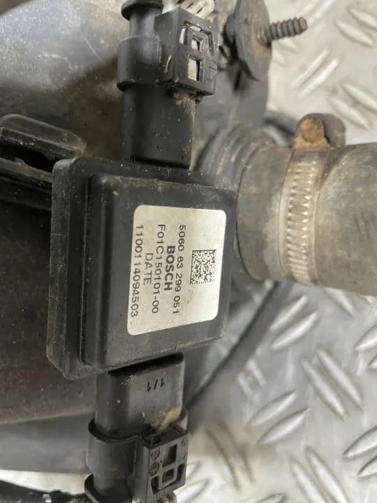 Réservoir AdBlue VW Crafter OEM A9064700815 - Occasion image 6