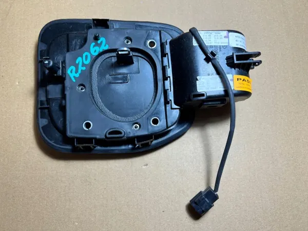 Kia Niro Latauspistoke OEM 91682-G5010-00 image 3