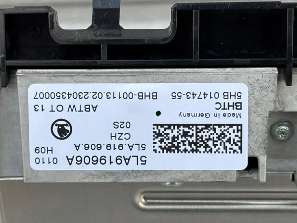 Écran d'affichage Skoda Enyaq IV OEM 5LA919606A image 4