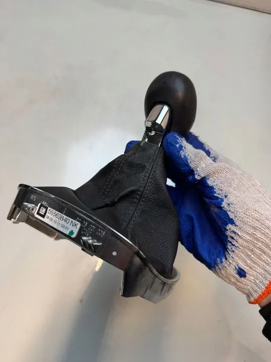 Opel Insignia A Vaihteenvaihtokahva 55563840 image 2