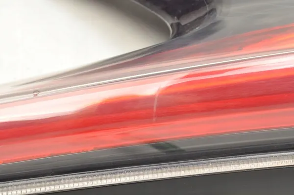 Nissan OE Bakljus Höger 26550BV80B image 7