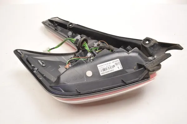 Nissan OE Bakljus Höger 26550BV80B image 9