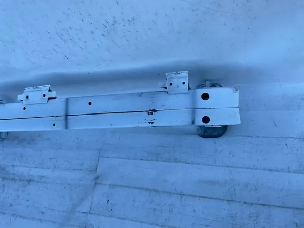 Toyota Aygo II Etupuskuri 2014-2021 image 6