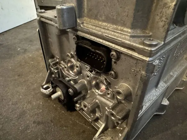 Audi A3 8V Batterieladegerät OEM 5G0907070F image 3