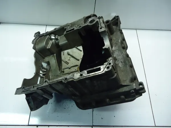 Base de refroidisseur d'huile OEM 059115397L VW Touareg image 5