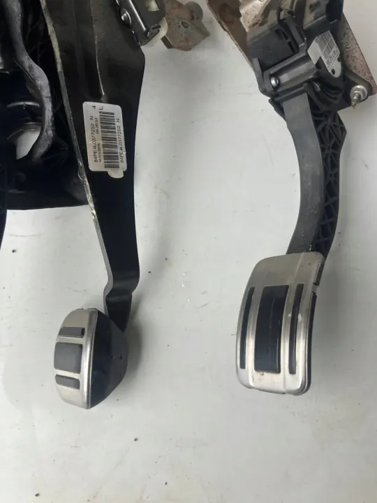 Couvre-pédales chrome Peugeot 308 T9 GT OEM 9801036280 image 3