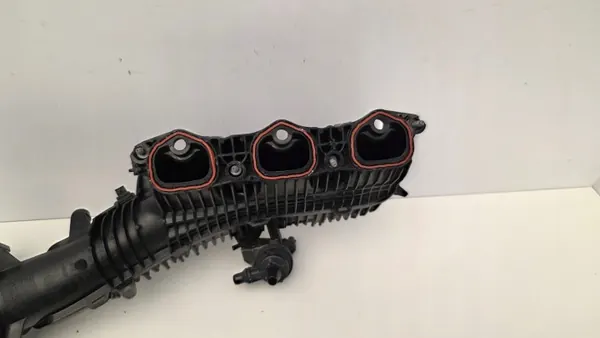 Kaasutinkansi OEM 8487588 BMW X1 X2:lle image 5