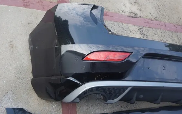 Paraurti Posteriore Rivestimento Laterale Volvo V40 R-Design Colore 717 image 4